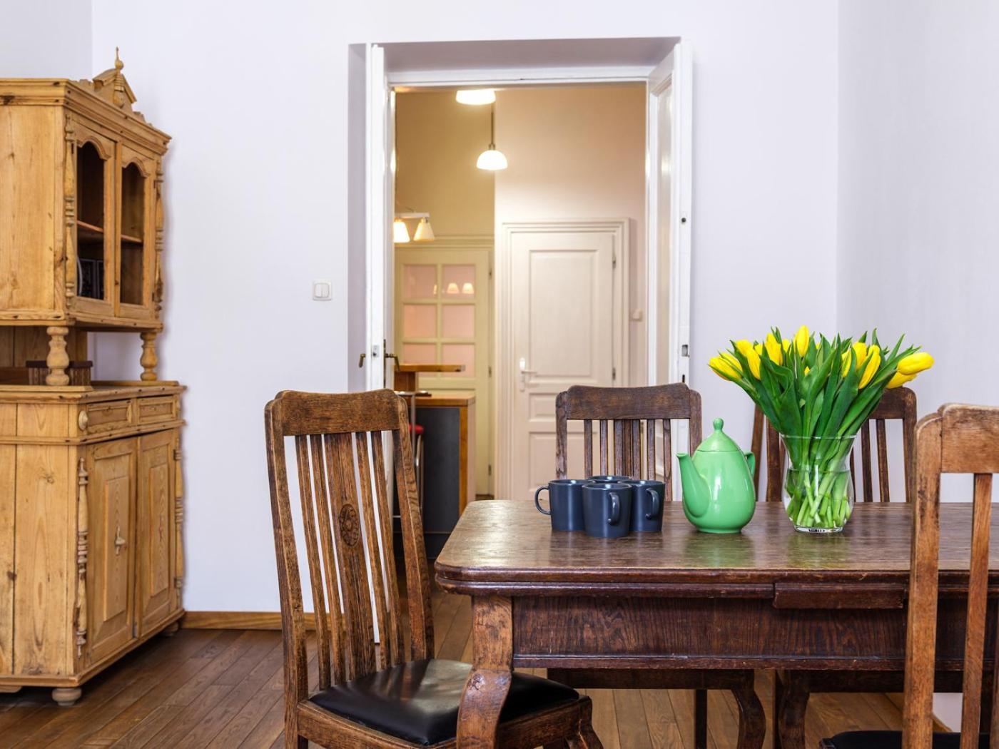 Apartment Tyzenhauz Krowoderska Street Krakau